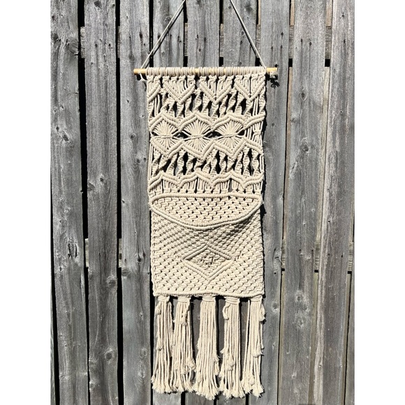 Boho Macrame Fringe Pocket Wall Hanging Cotton Natural Fiber Home Decor - Picture 9 of 10